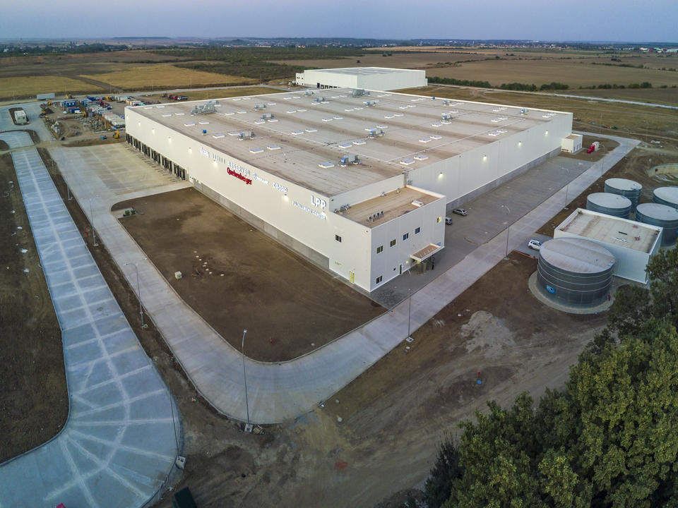 Business Park Stefanesti unul dintre cele mai noi parcuri de depozite și hale de închiriat. Vedere de ansamblu